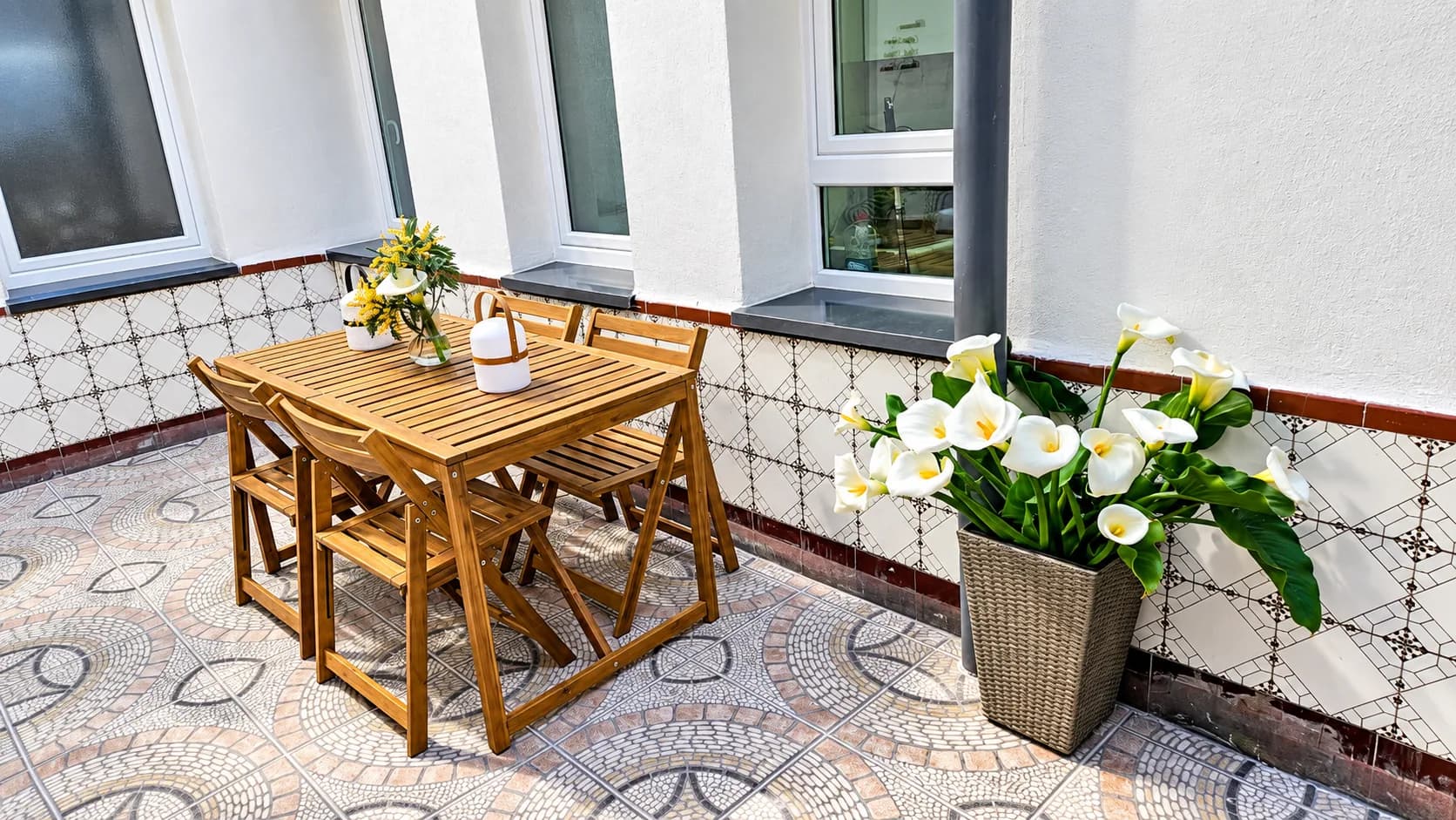 home.houseSection.images.patio